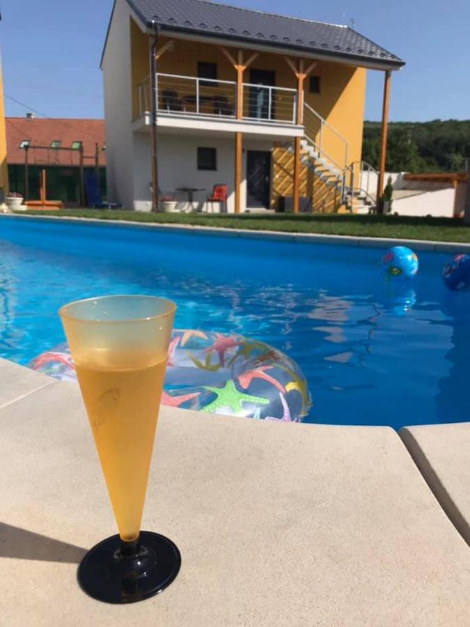 Apartmany Milovice Milovice  المظهر الخارجي الصورة